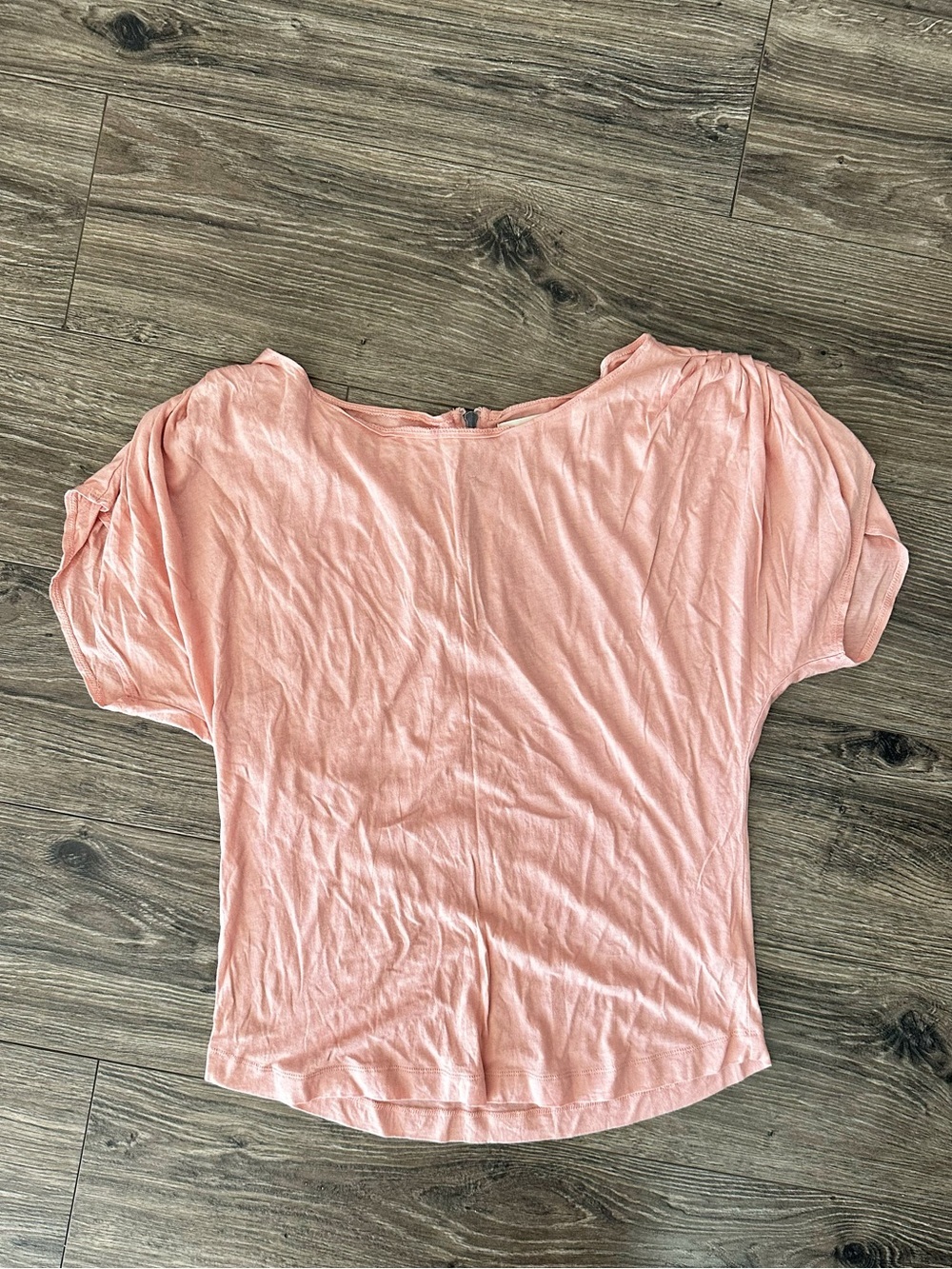 Hi-Line Women's Boatneck Short-Sleeve Top in Blush Pink